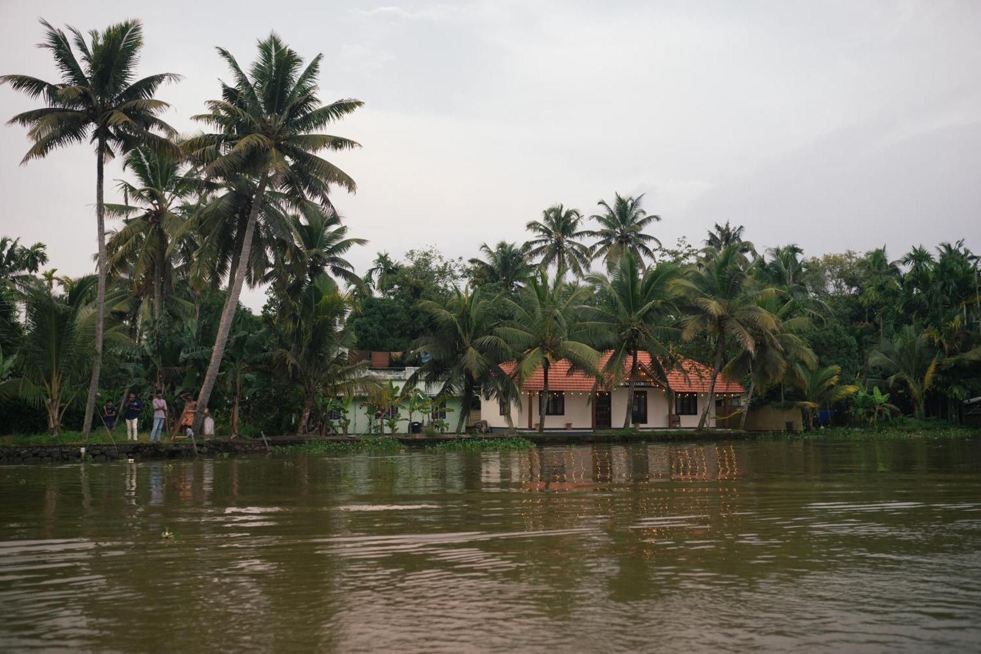 Appartamento Tulsi Kayal Retreat Champakulam Esterno foto