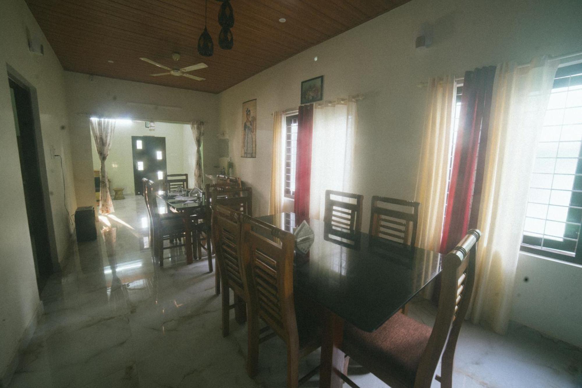 Appartamento Tulsi Kayal Retreat Champakulam Esterno foto
