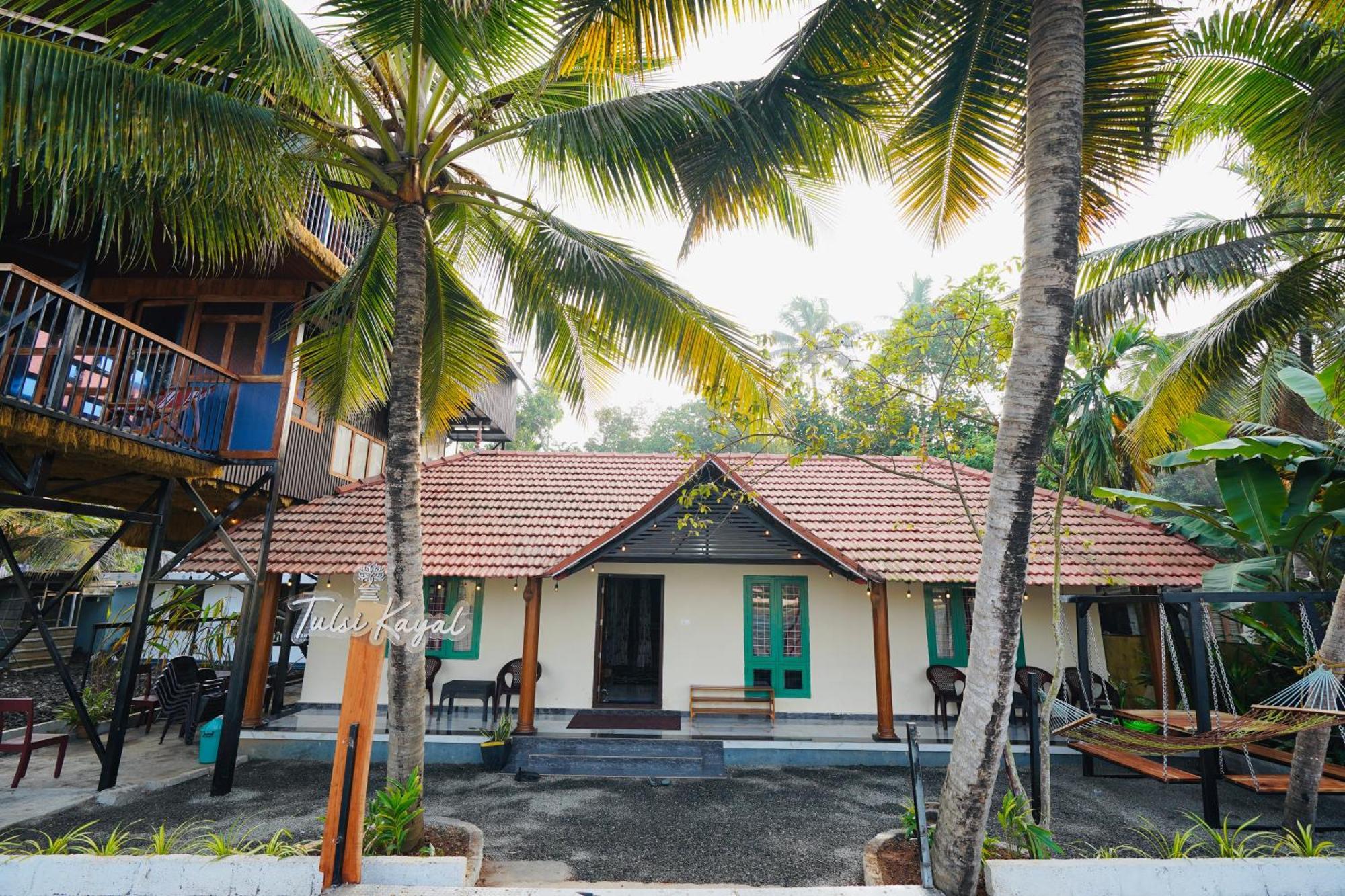 Appartamento Tulsi Kayal Retreat Champakulam Esterno foto