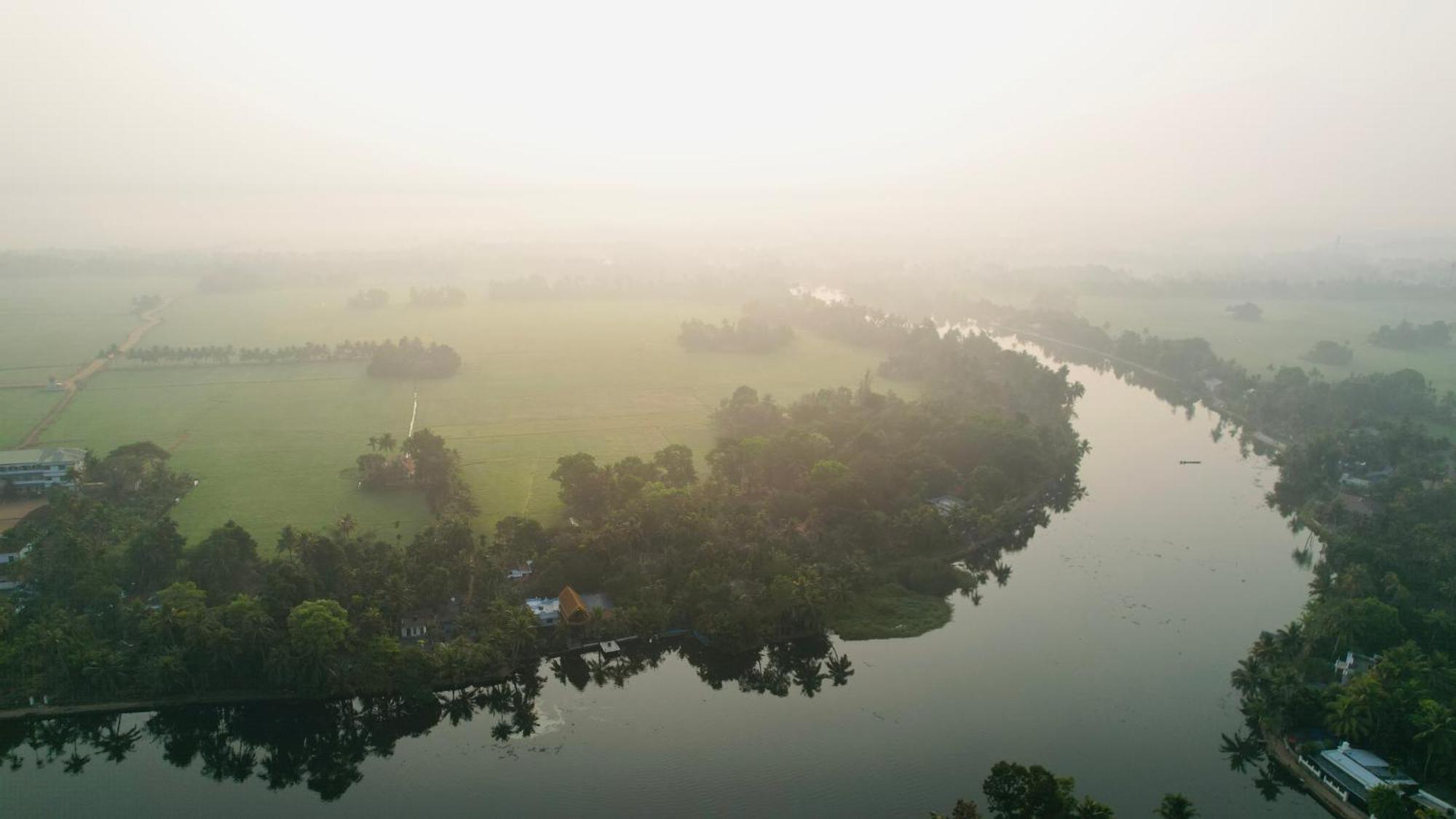 Appartamento Tulsi Kayal Retreat Champakulam Esterno foto